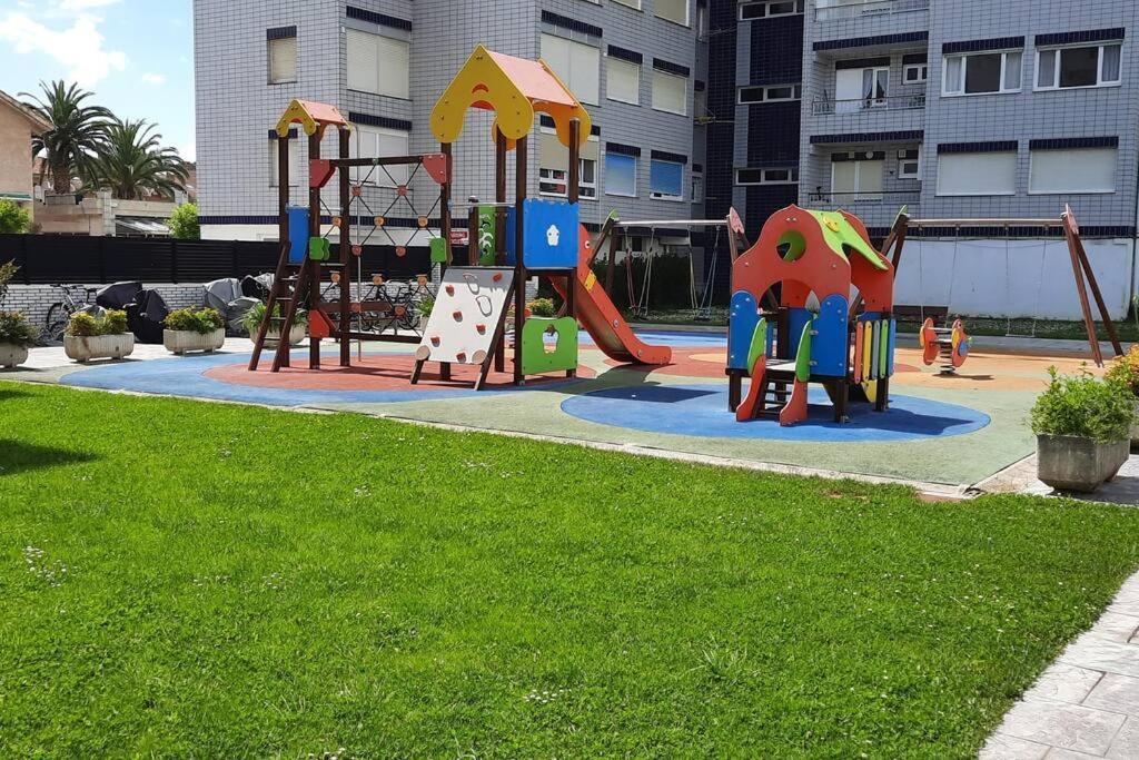 Reformado, A 2Min De Playa, En La Mejor Zona. Apartment Laredo Ngoại thất bức ảnh